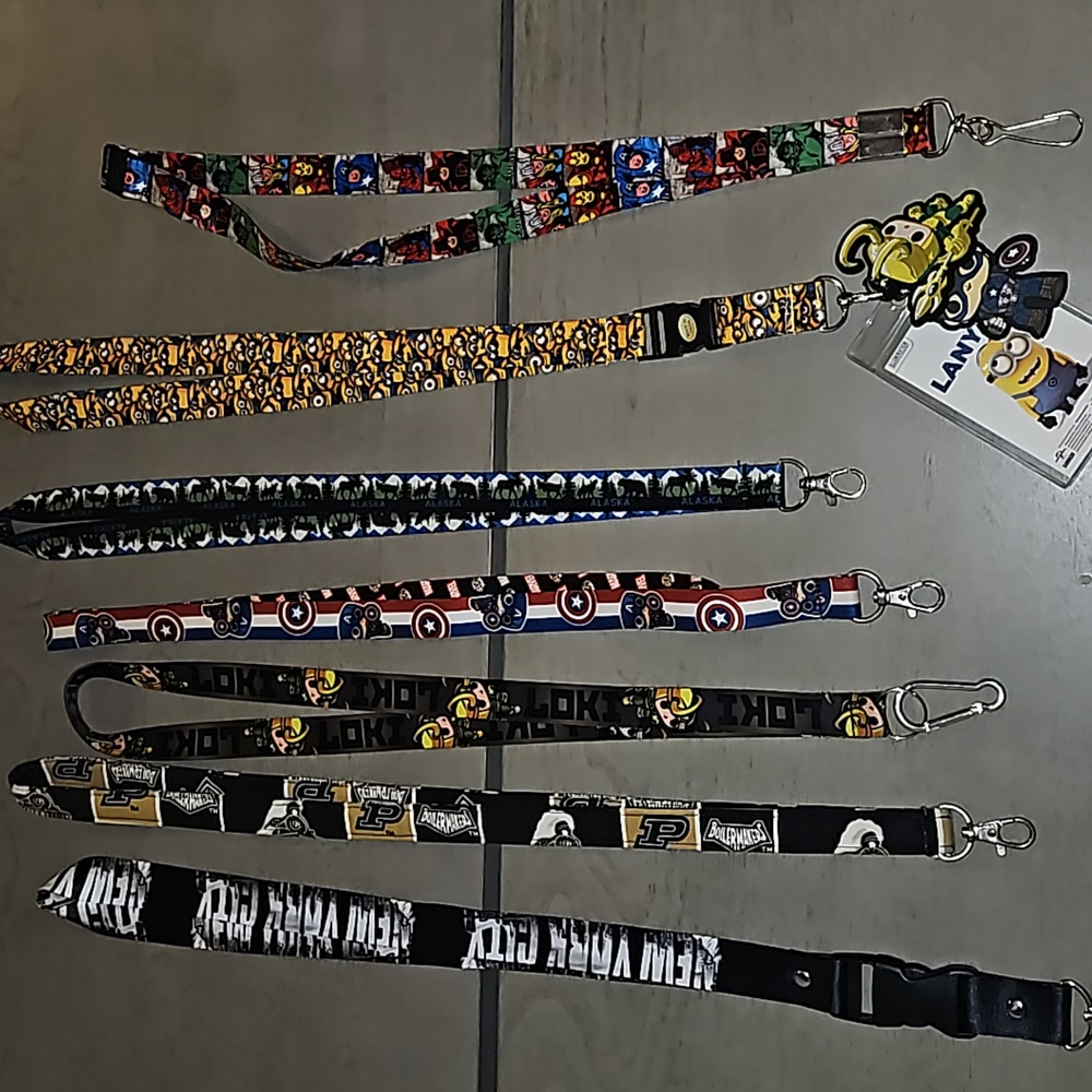 Set of 7 lanyards
